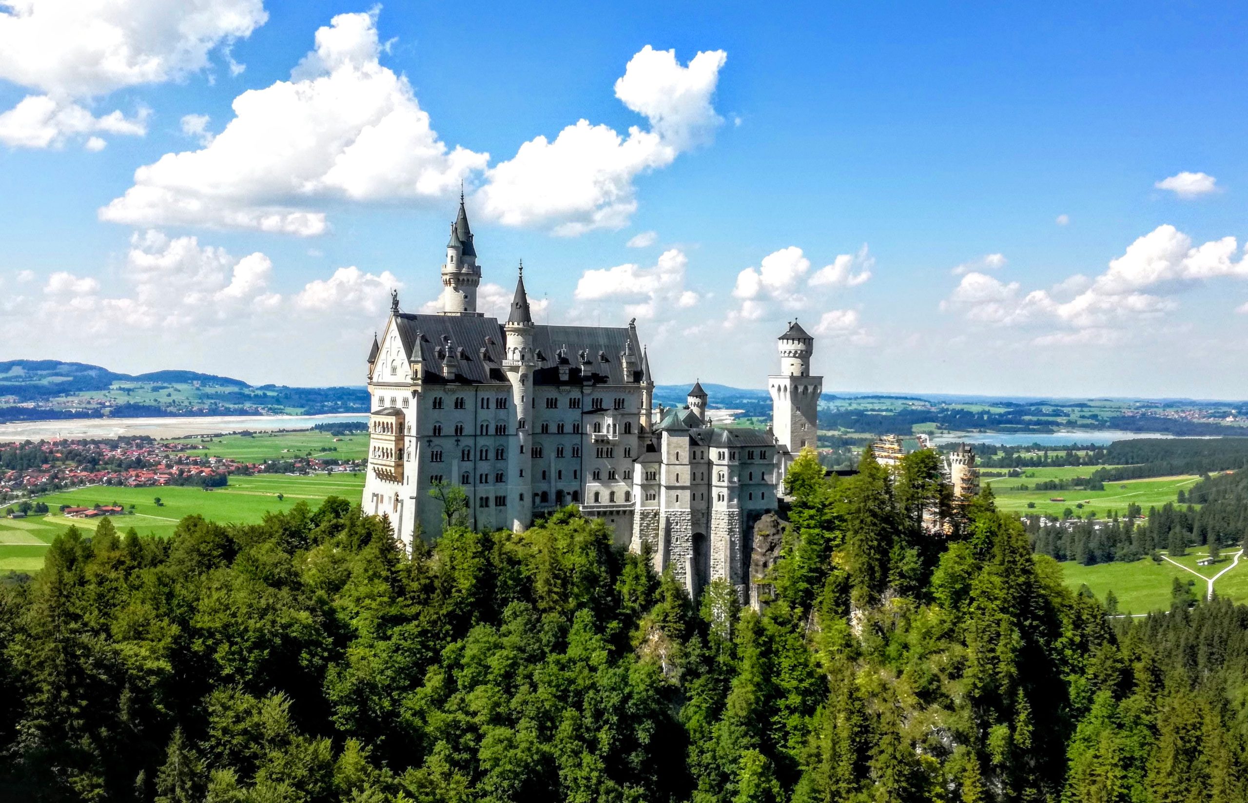 Le château de Disney le Neuschwanstein Château de Neuschwanstein