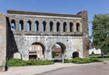 Découvrir la ville fortifiée de Langre en Bourgogne