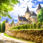 Les Châteaux Forts de France : Le pays des Arvernes
